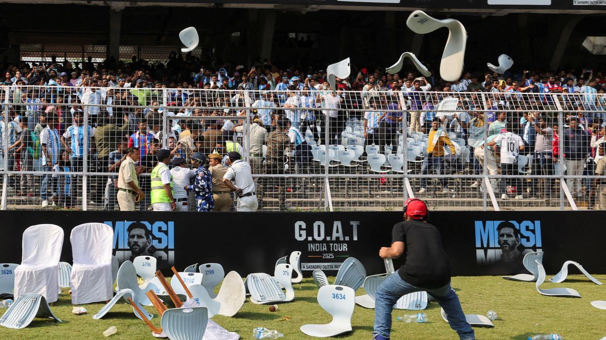 Zaplatili si lístky, přišly hrozivé scény. Při Messiho turné v Indii létaly vzduchem vytrhané sedačky